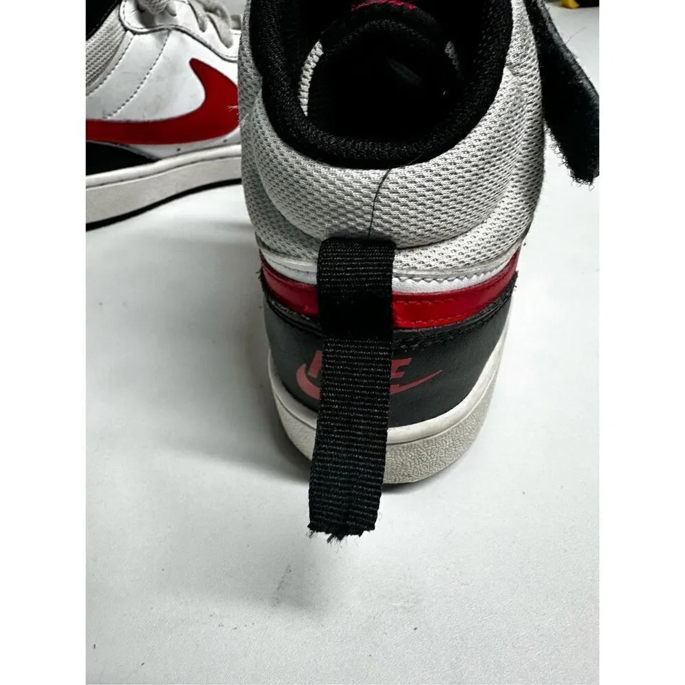 Nike one sneaker